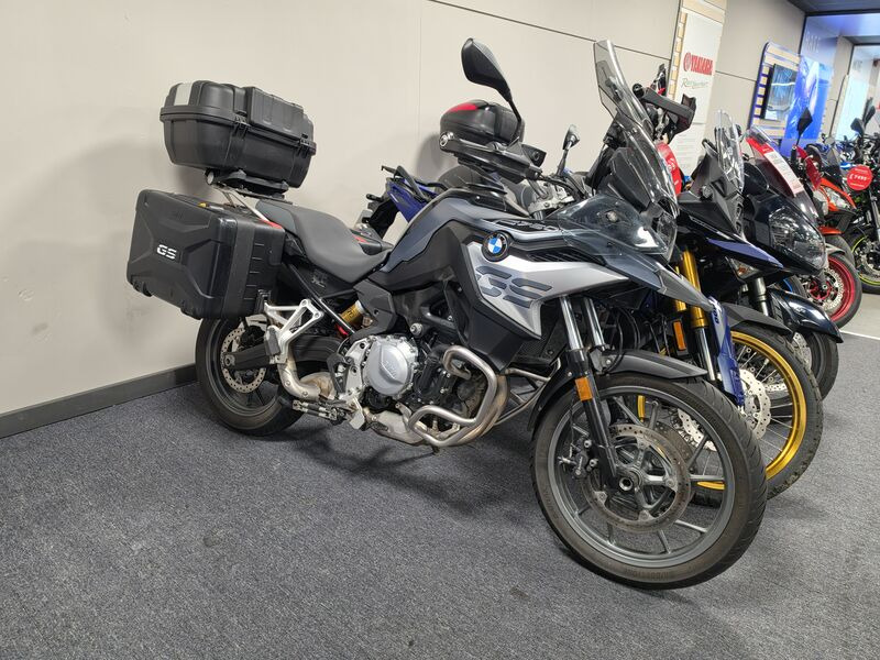 BMW F 750 GS Sport click to zoom image