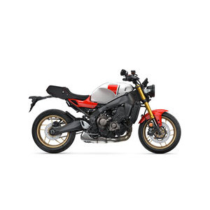 YAMAHA XSR 900 click to zoom image