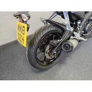 YAMAHA MT 125 ABS click to zoom image