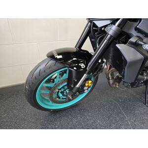 YAMAHA MT 09 Y-AMT - EX DEMO click to zoom image