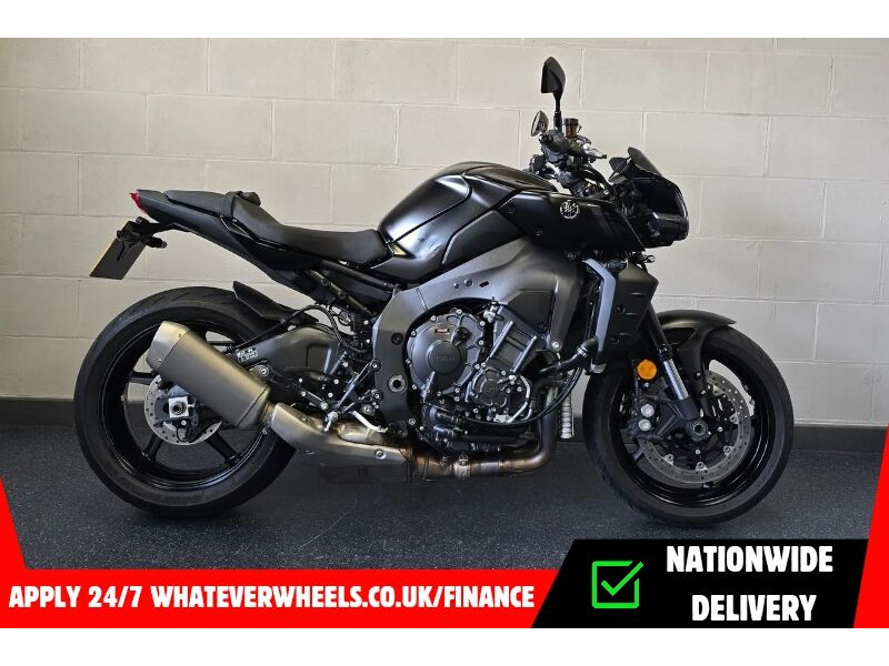 YAMAHA MT 10 click to zoom image