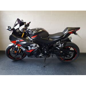 SUZUKI GSXR 1000 R click to zoom image