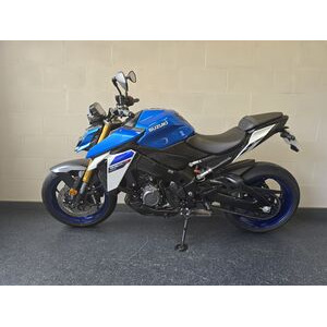 SUZUKI GSXS 1000 click to zoom image