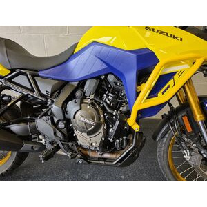 SUZUKI V-Strom DL800 DE click to zoom image