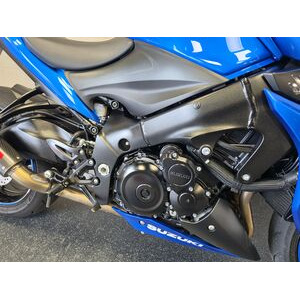 SUZUKI GSX-S 1000 click to zoom image