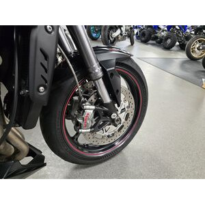 TRIUMPH Triumph Street Triple 765 RS click to zoom image