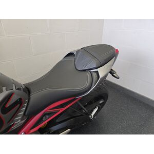 TRIUMPH Triumph Street Triple 765 RS click to zoom image