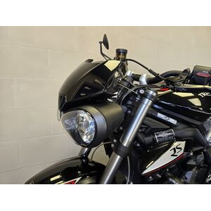 TRIUMPH Street Triple 765 click to zoom image