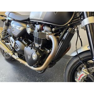 TRIUMPH Speed Twin 1200 click to zoom image