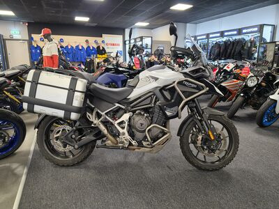 TRIUMPH Tiger 1200 GT Pro