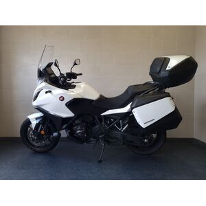 HONDA NT1100 D-P click to zoom image