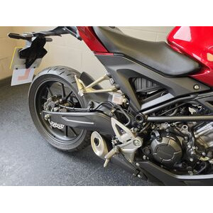 HONDA CB125R click to zoom image