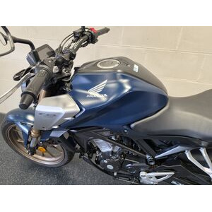 HONDA CB125R - CBF125 click to zoom image