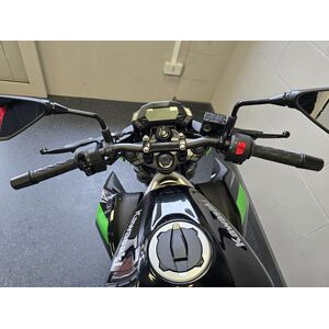 KAWASAKI Z 125 click to zoom image