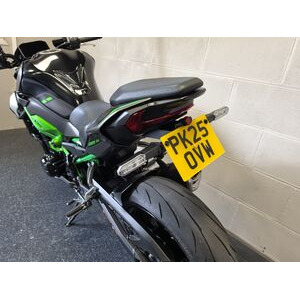 KAWASAKI Z900 ZR click to zoom image