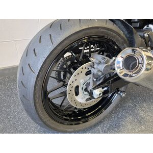 KAWASAKI Z900 RS click to zoom image