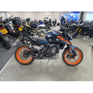 KTM 125 Duke 2024