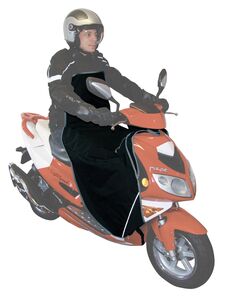 BIKE IT Chaser Scooter Apron - Scooter Fitment 