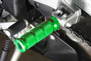 BIKETEK Alloy Round Sports Footpegs Honda Rider Green 