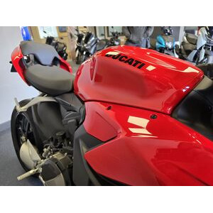 DUCATI Streetfighter V2 click to zoom image